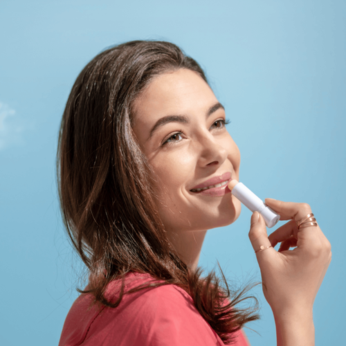 L'OCCITANE Natural Shea Butter Lip Balm 4.5g Ultra Rich 10% Shea Butter Softens and Repairs